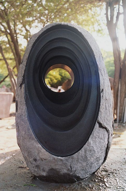 granite sculpture by Matthew Maddocks